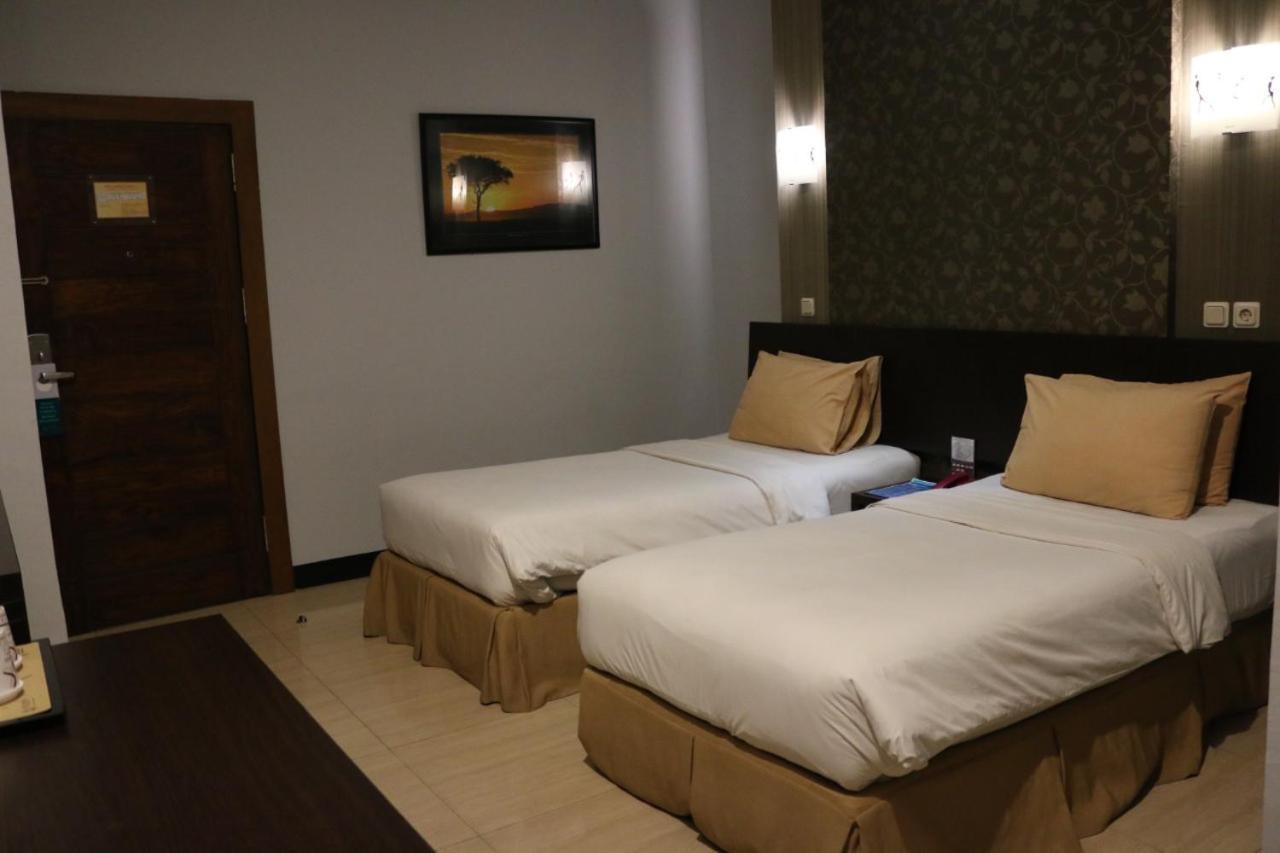 Hotel Roditha Banjarbaru Banjarmasin  Exteriör bild