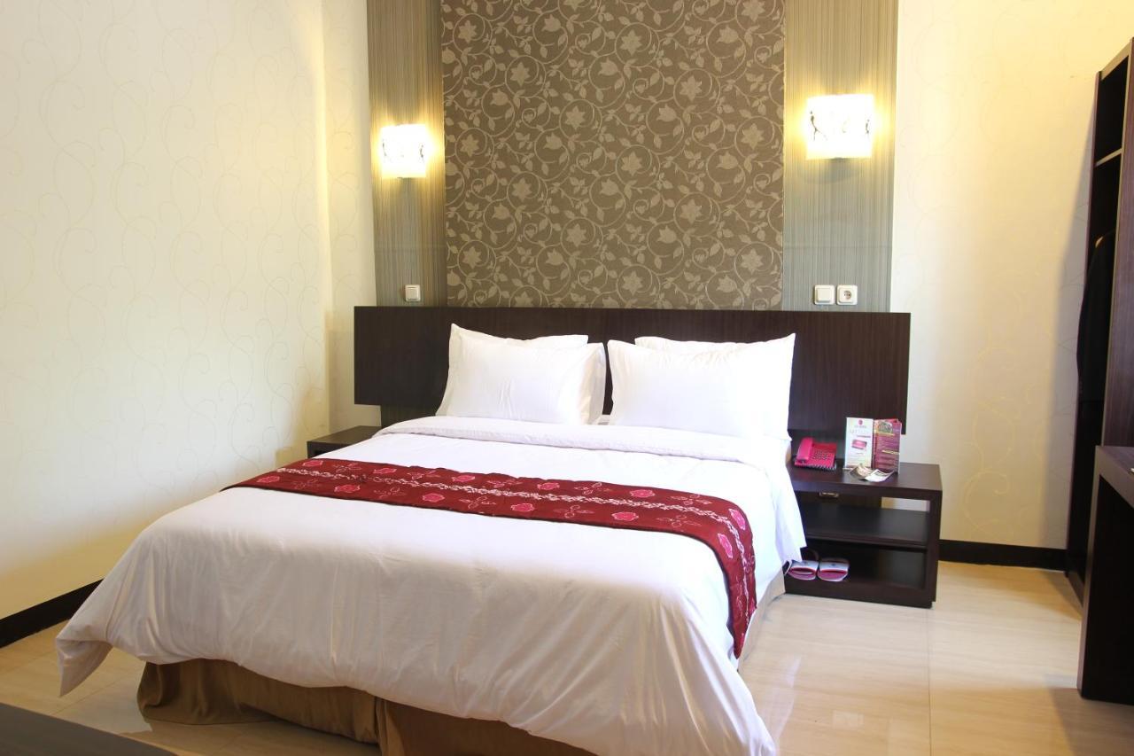 Hotel Roditha Banjarbaru Banjarmasin  Rum bild