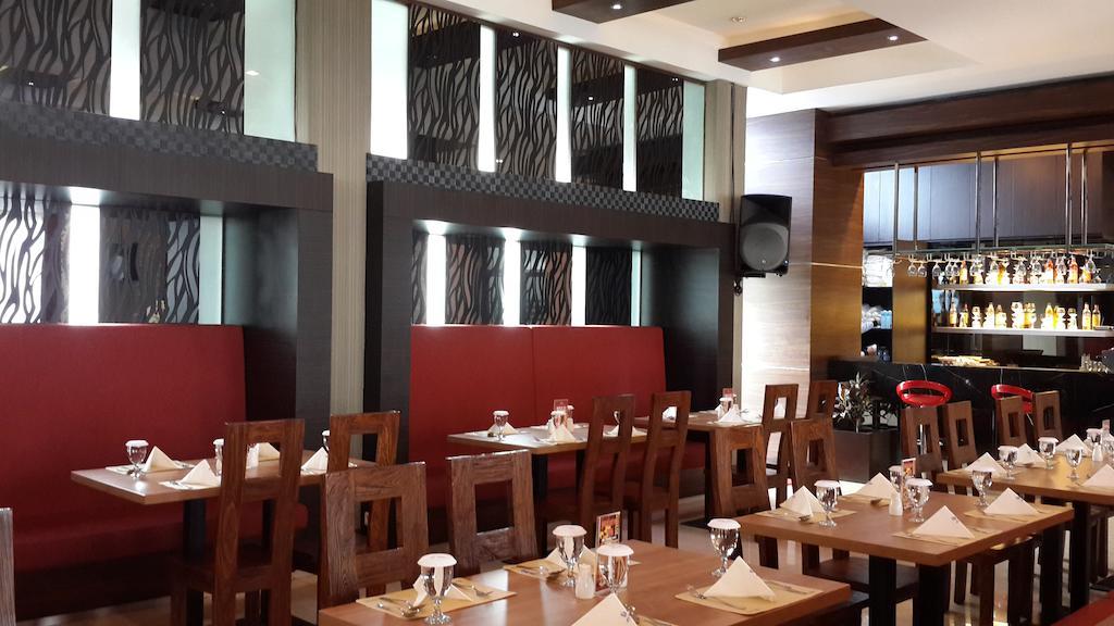 Hotel Roditha Banjarbaru Banjarmasin  Exteriör bild