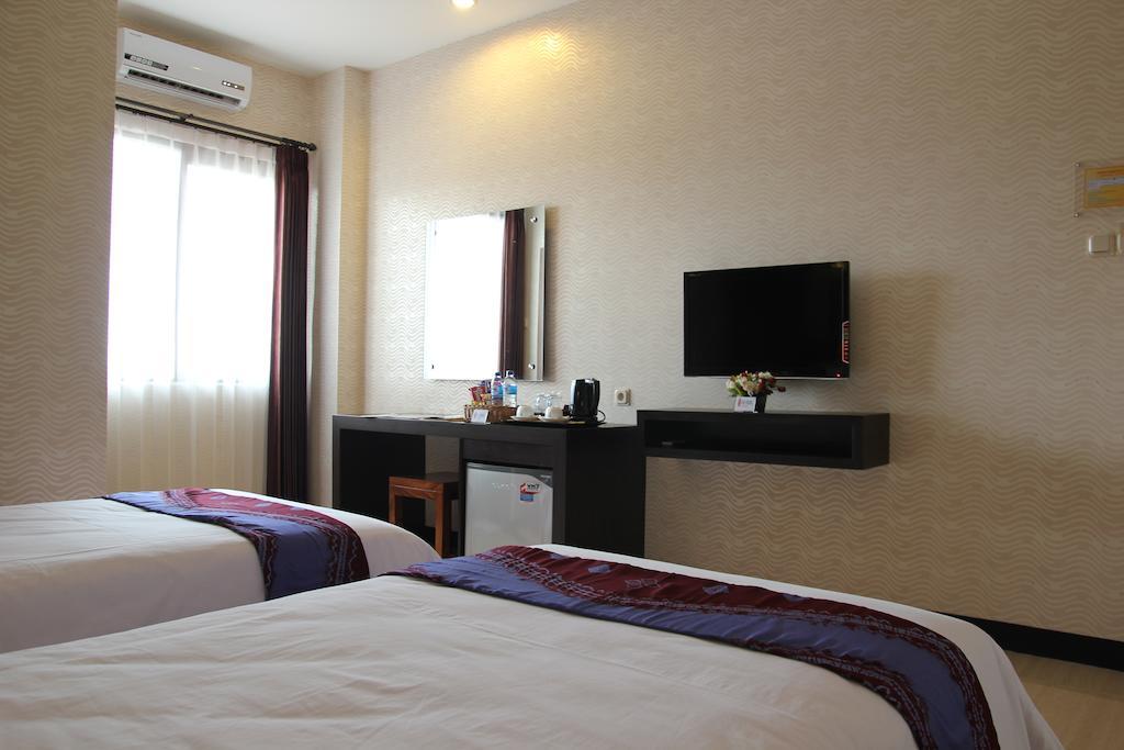 Hotel Roditha Banjarbaru Banjarmasin  Rum bild