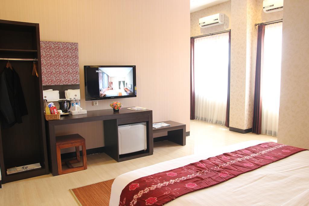 Hotel Roditha Banjarbaru Banjarmasin  Rum bild